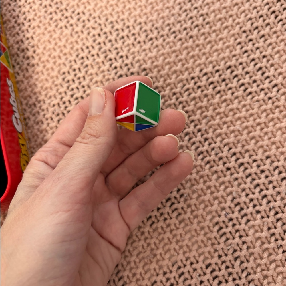 Pixy Cubes Matching Pattern Design Game - Picture 7 of 8